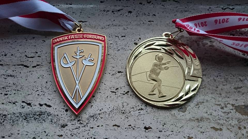 DFF rangliste-medalje og guldmedalje for sejr i stævnekonkurrence
